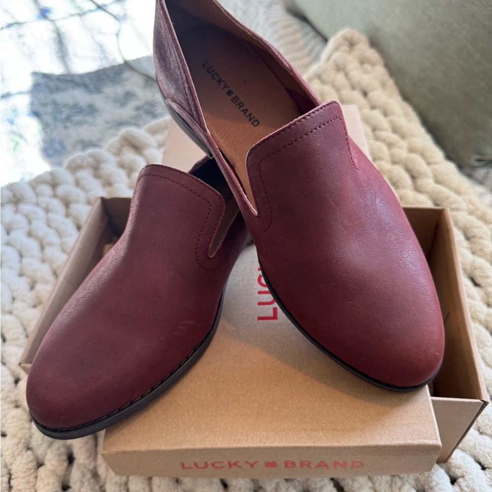 Lucky Brand Women’s Rust Color Slip-On Loafers